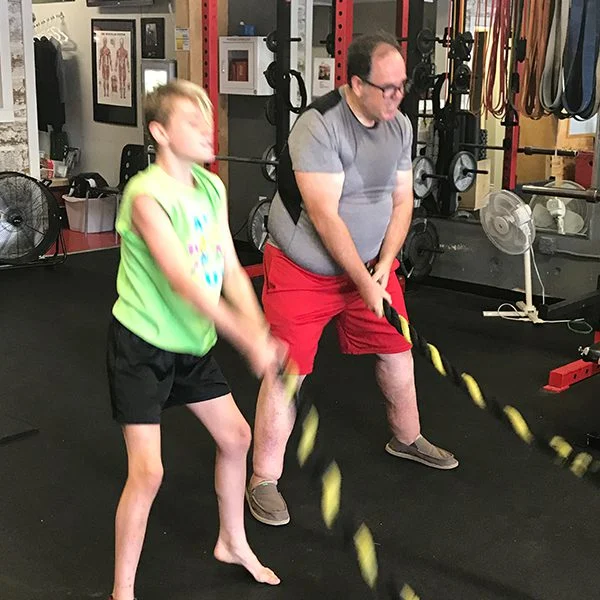 Client highlight dan doing the battle ropes