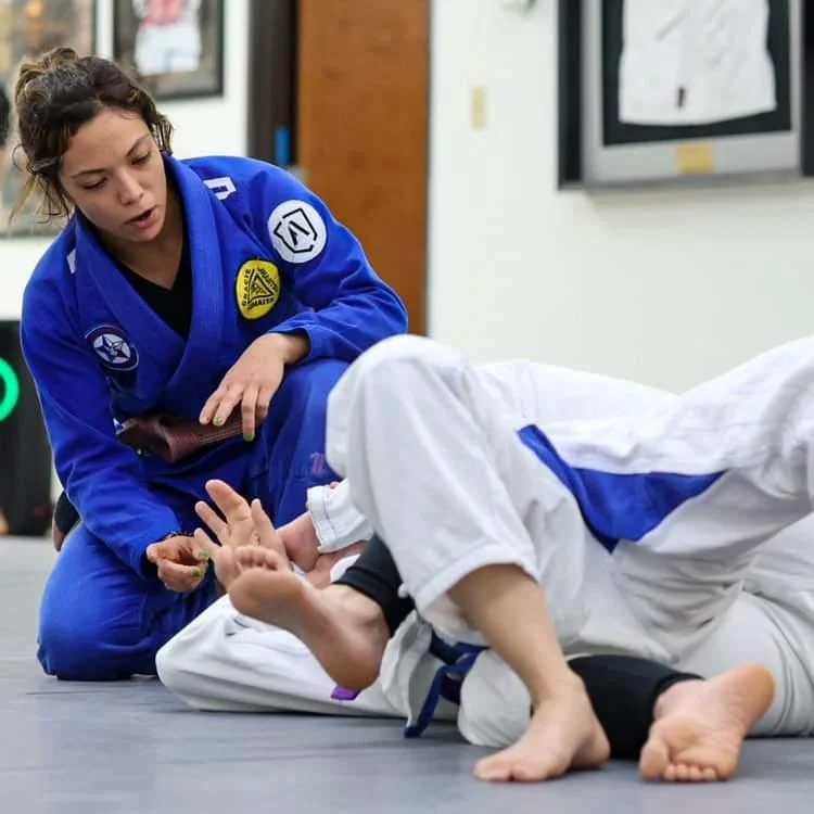 Personal trainer Jackie Tey coaching BJJ